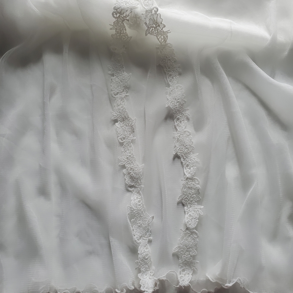 SHEIN ROBE - Picture 7 of 10
